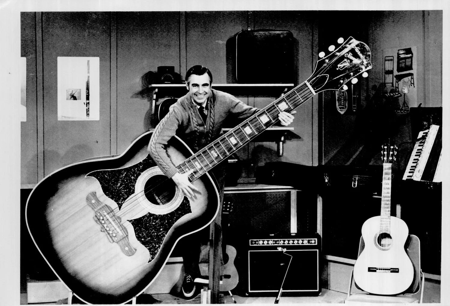 Rogers Fred \ of Mr. Rogers Neighborhood \ amusement.