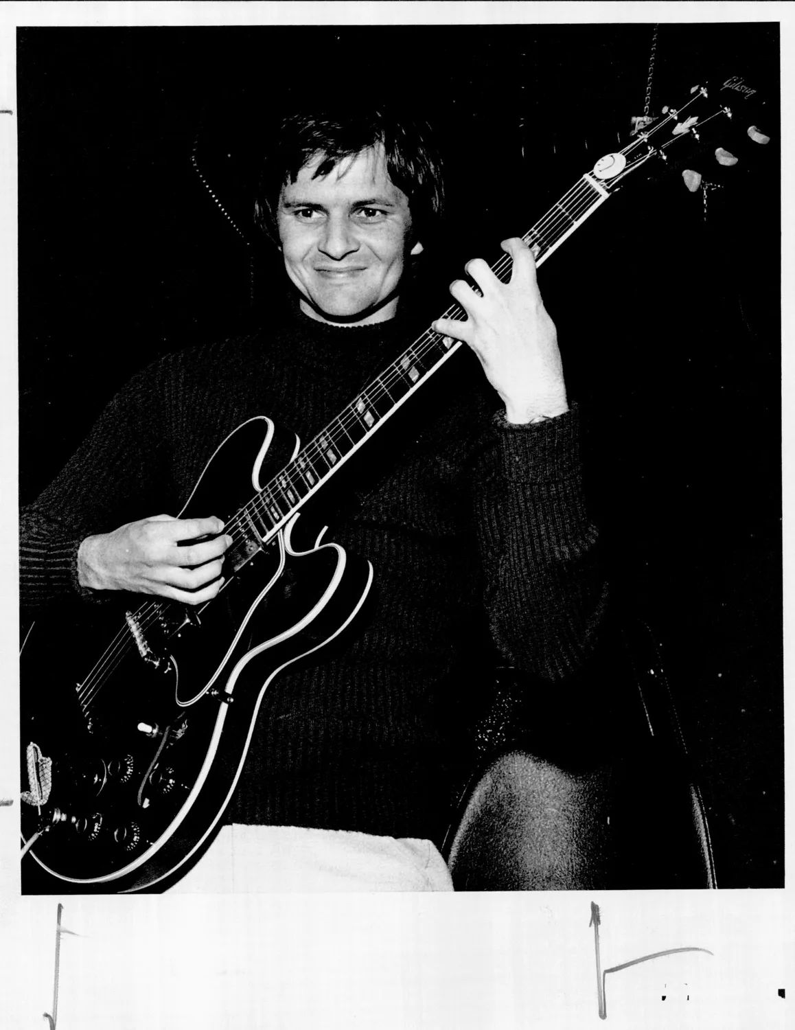 Sattlemire Joe, lead guitarist with Big Country 3-6-72.